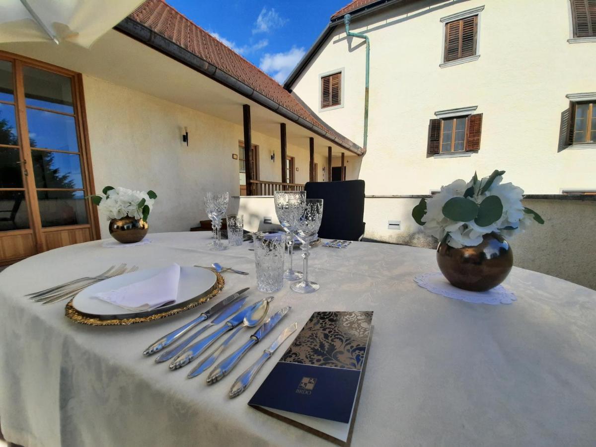 Grad Strmol Villa Cerklje na Gorenjskem Exterior foto