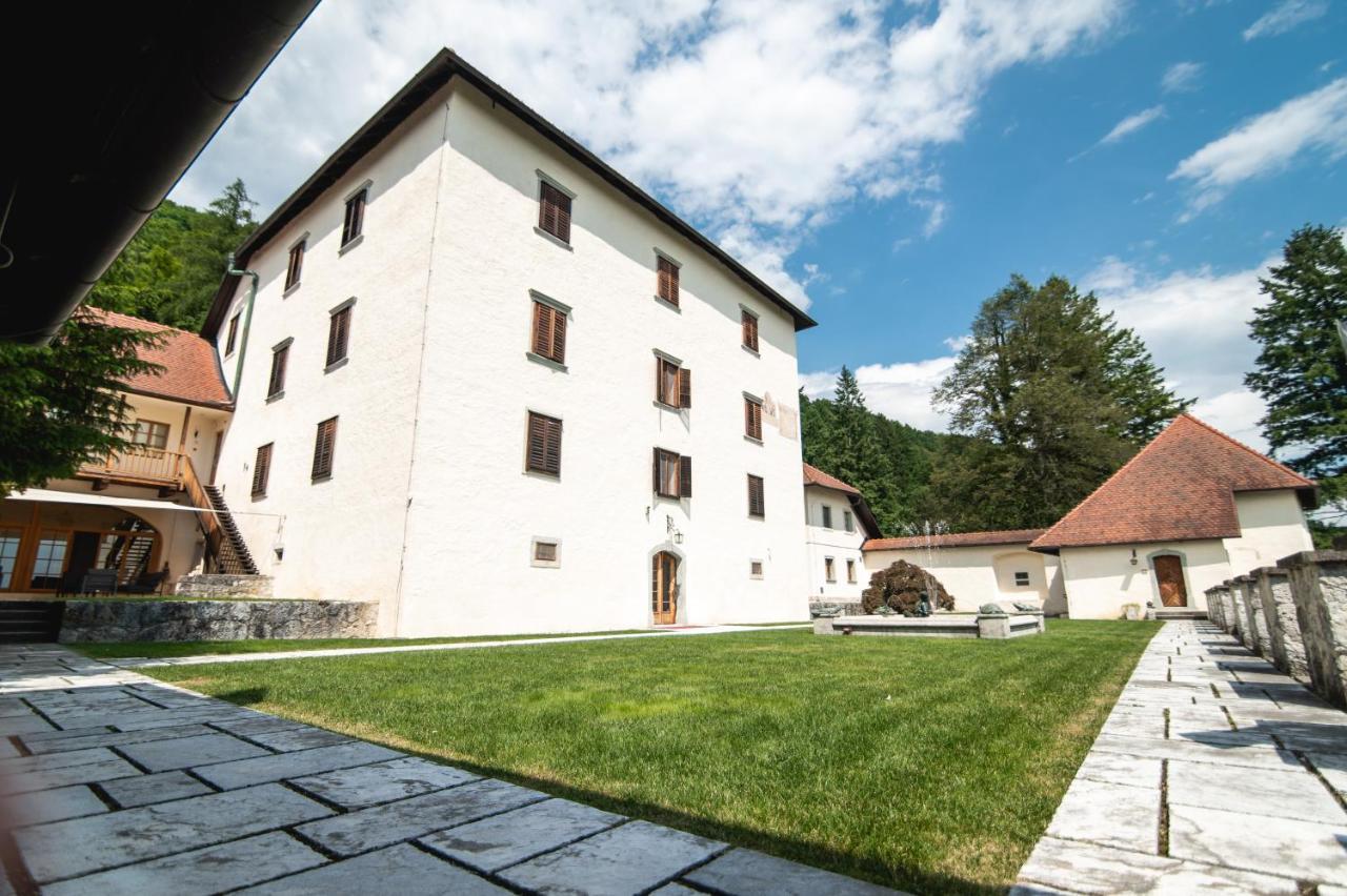 Grad Strmol Villa Cerklje na Gorenjskem Exterior foto
