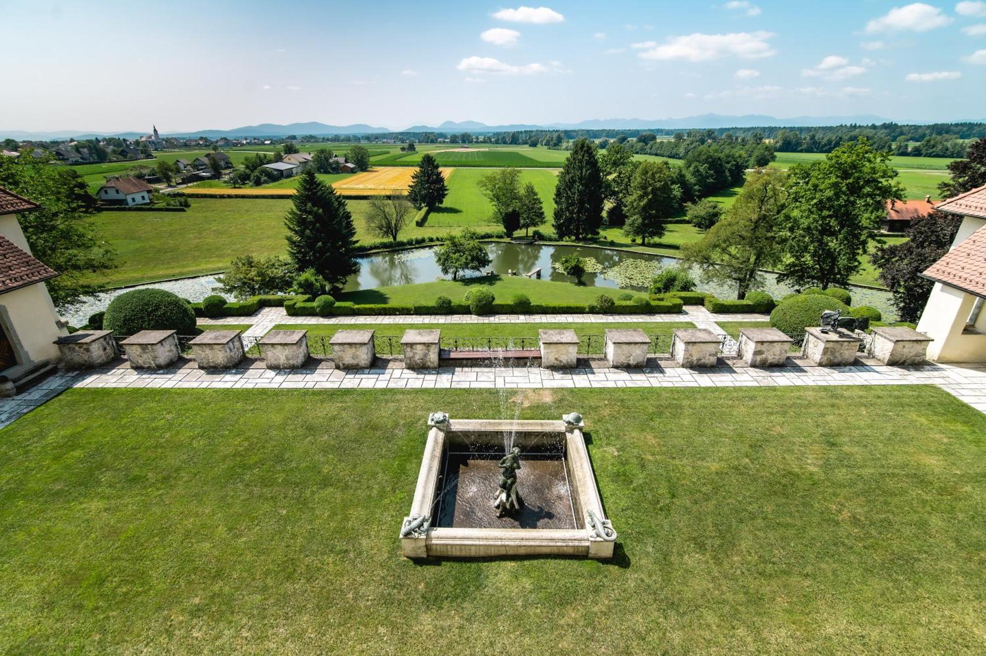 Grad Strmol Villa Cerklje na Gorenjskem Exterior foto
